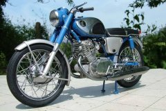 honda_250_3_fs.jpg