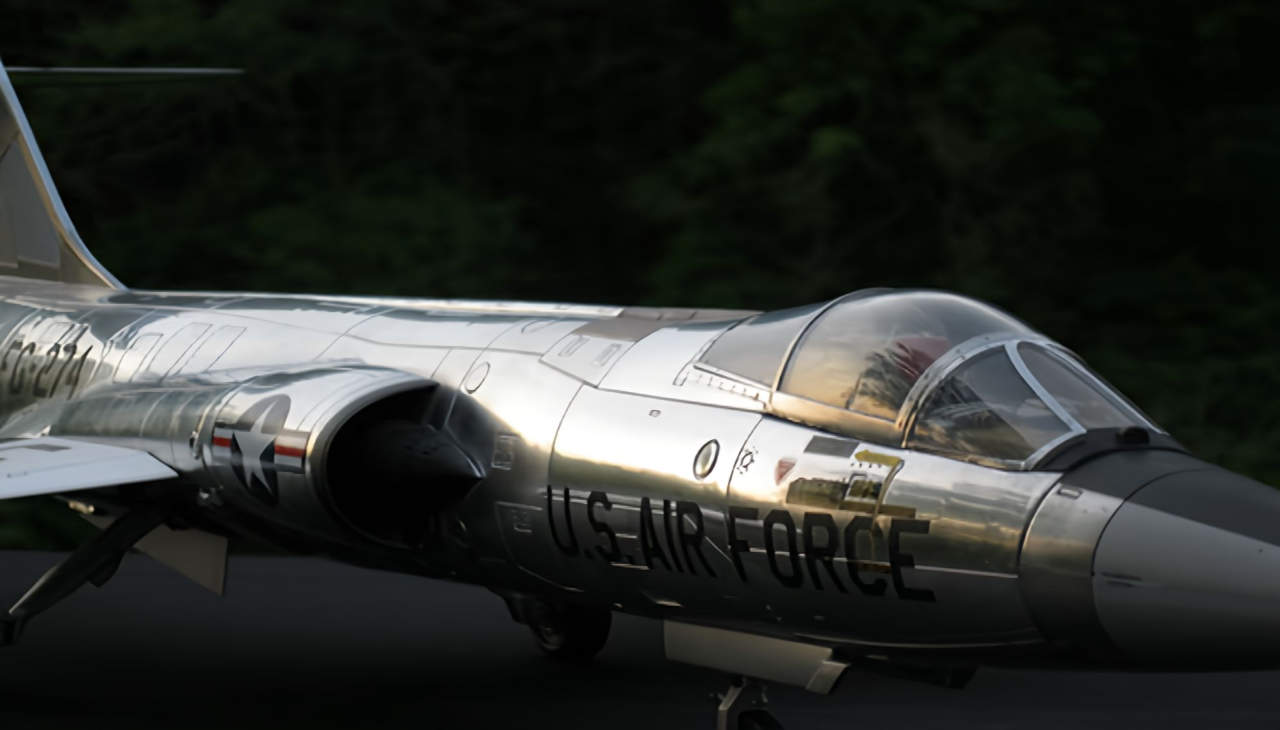 Alclad Model F104 Air Force Jet